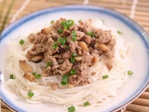 Hình ảnh Bún gạo xào bò 