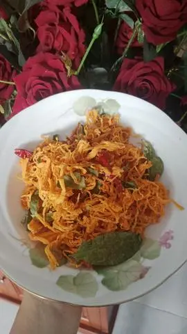 Hình ảnh Khô gà lá chanh
