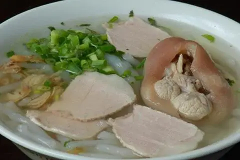 Hình ảnh Bánh canh thập cảm DB  có giò 
