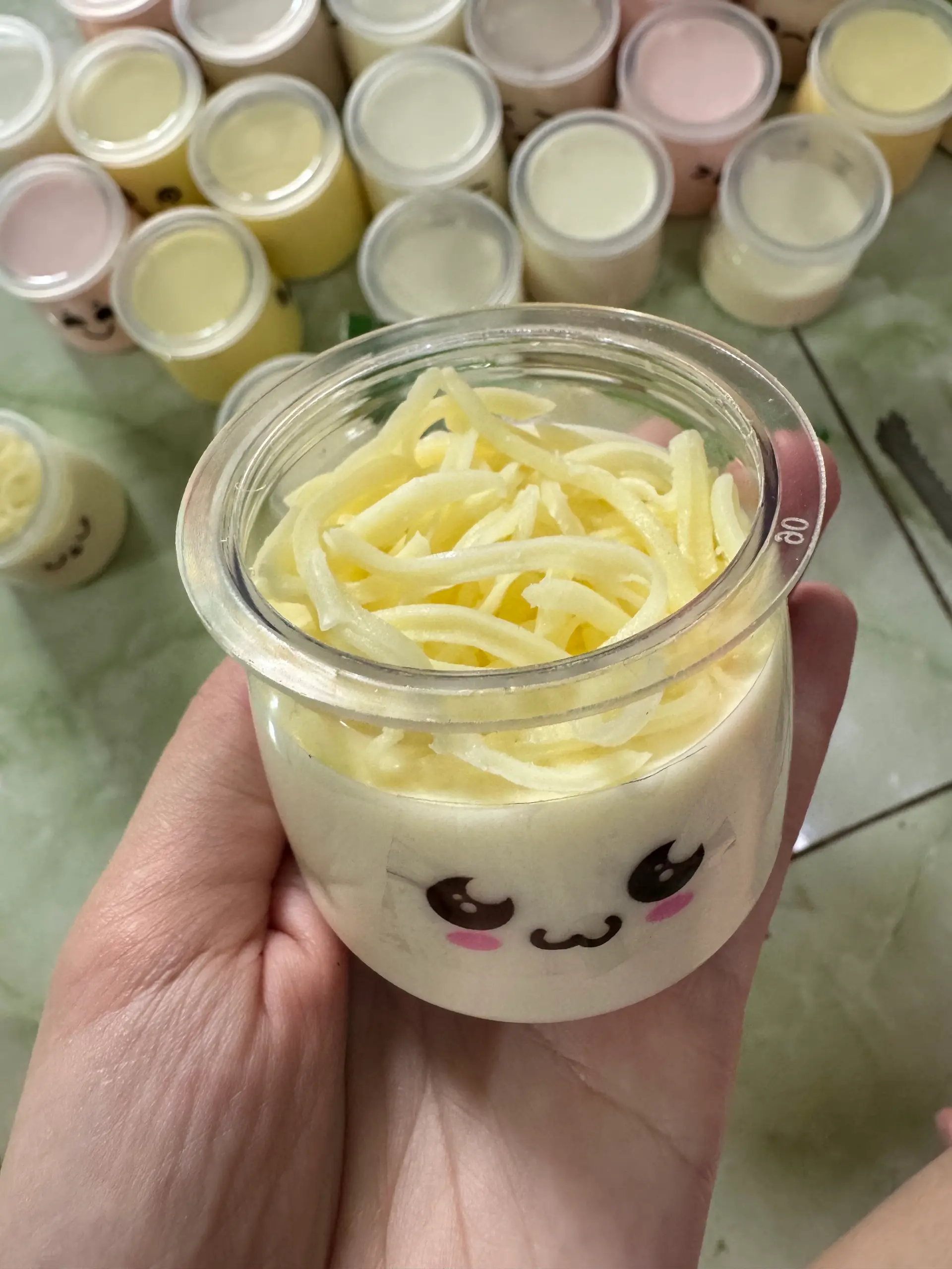 Hình ảnh SỮA CHUA NGUYÊN KEM PHÔ MAI SỢI 100ml
