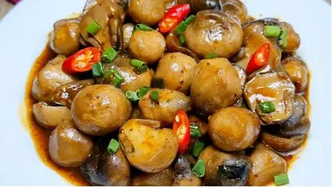 Hình ảnh Cơm Nấm Um Thơm Cà