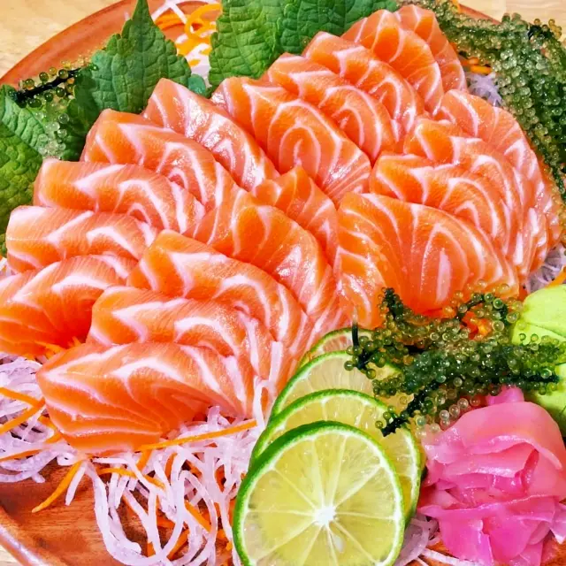 Hình ảnh Combo 03 : Cá hồi sashimi 1/2kg 