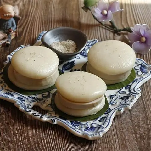 Hình ảnh bánh dày chả lụa(1) - Hà Nội 