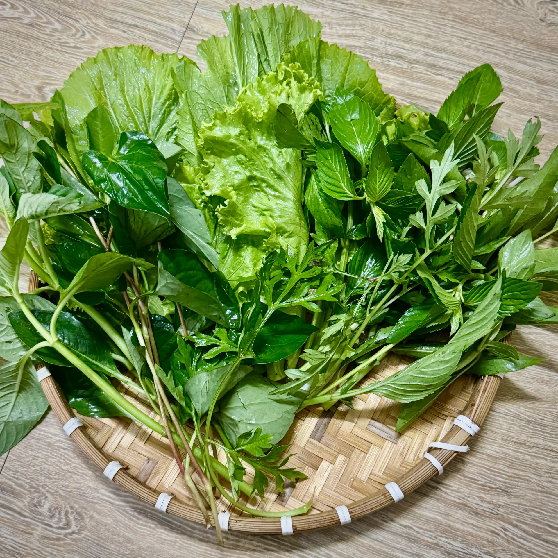 Hình ảnh Rau thêm