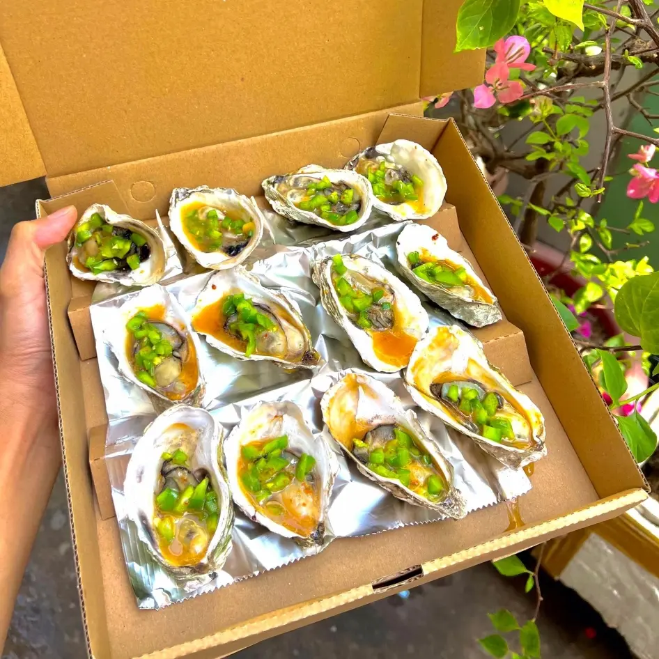 Hình ảnh Hàu Nướng Muối Ớt - 12 Con