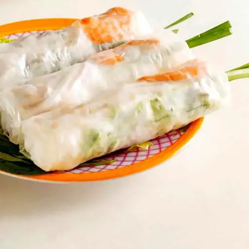 Hình ảnh Combo 5 cuốn (2 tôm thịt - 2 tai heo - 1 bì cuốn)