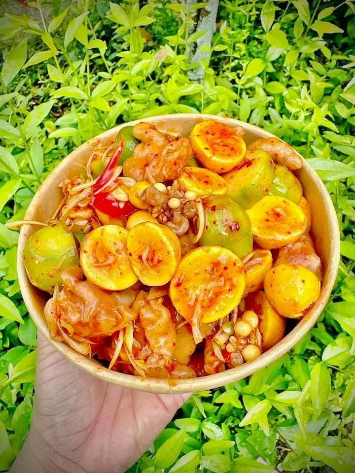 Hình ảnh Chân Gà+ Trứng Non+ Bạch Tuộc Sốt Thái Size Lớn