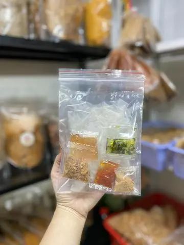Hình ảnh Rìa Phơi Sương Sate Mỡ Hành Mắm Tắc