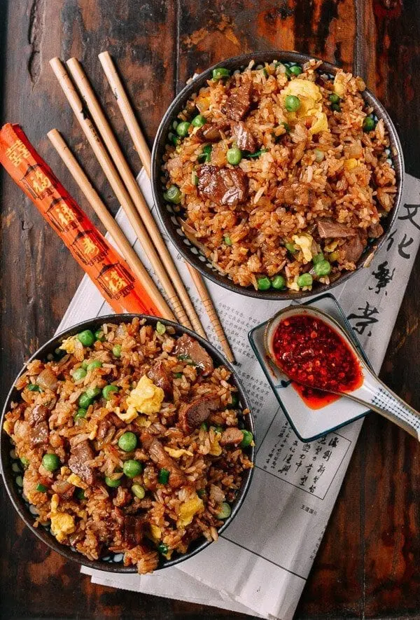 Hình ảnh cơm chiên thịt bò kiểu thái