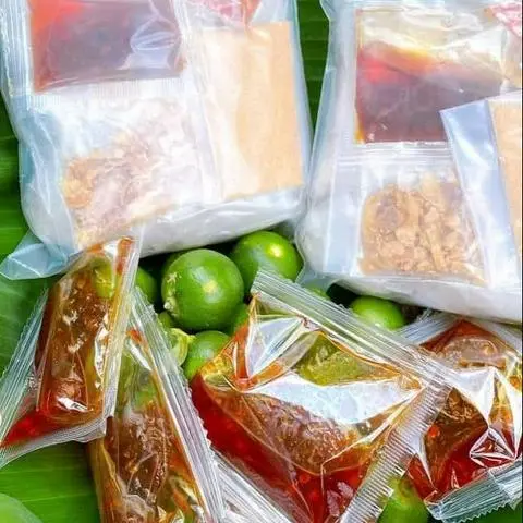 Hình ảnh Bánh tráng dẻo sate muối bò cay