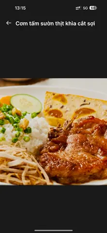 Hình ảnh Cơm tấm sườn thịt khìa cắt sợi 
