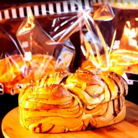 Hình ảnh Bánh mỳ hoa cúc sầu riêng