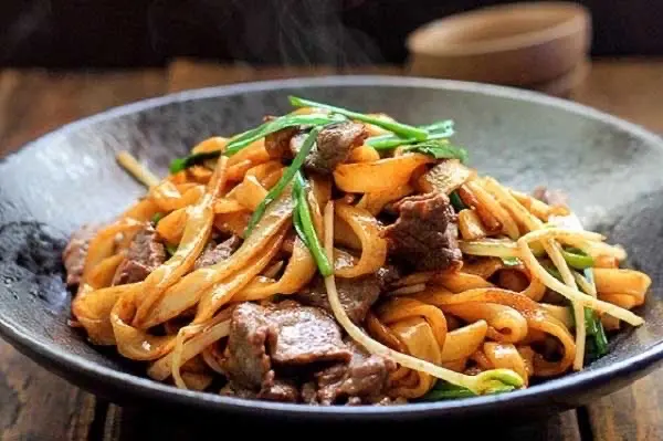 Hình ảnh Hủ tiếu xào bò