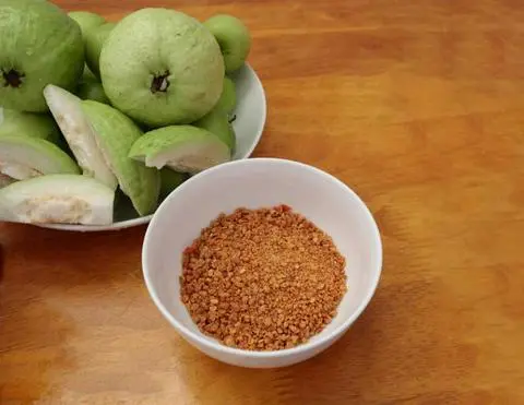 Hình ảnh Ổi Chấm Muối