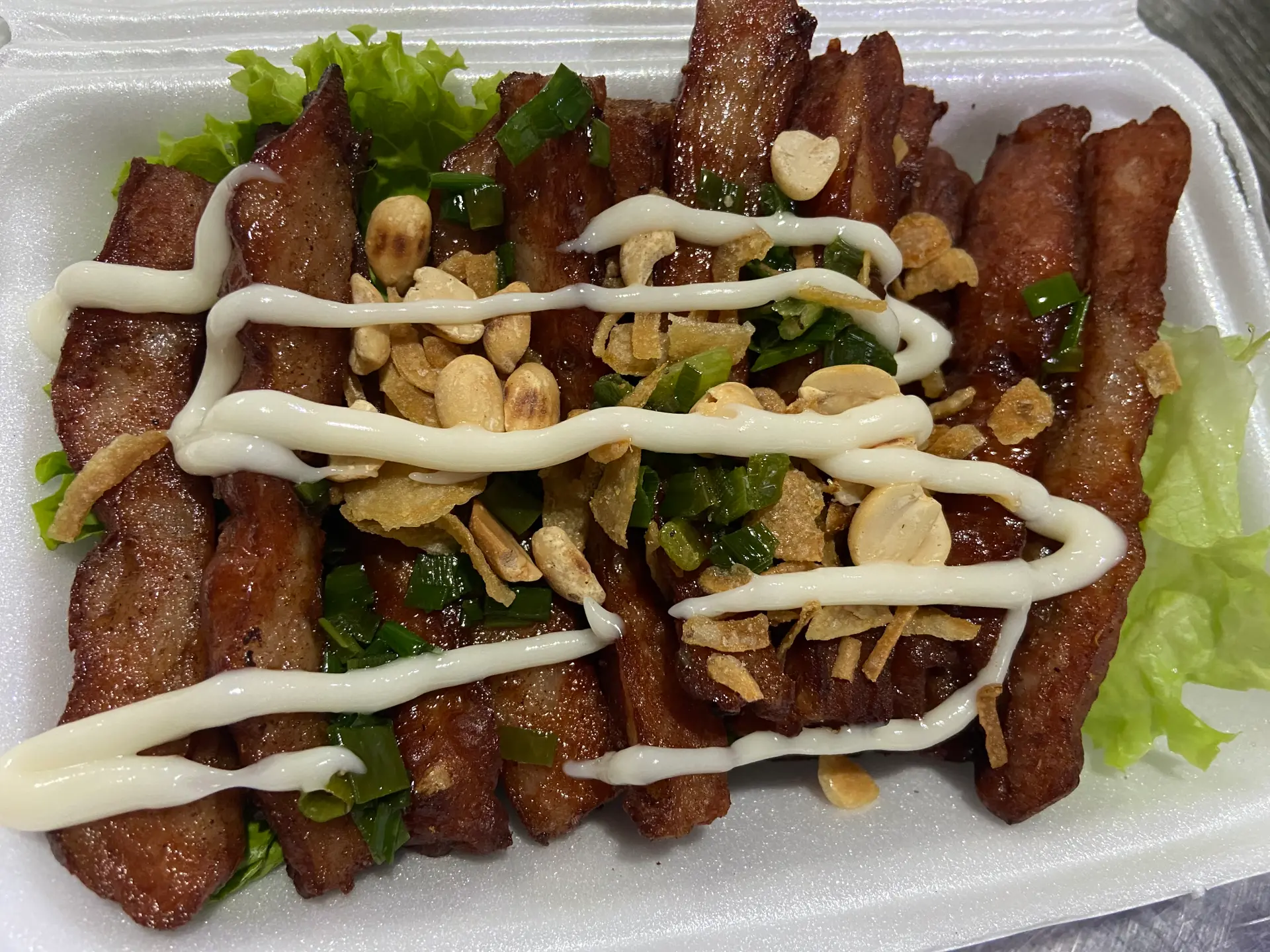 Hình ảnh Nem nướng cuốn rau