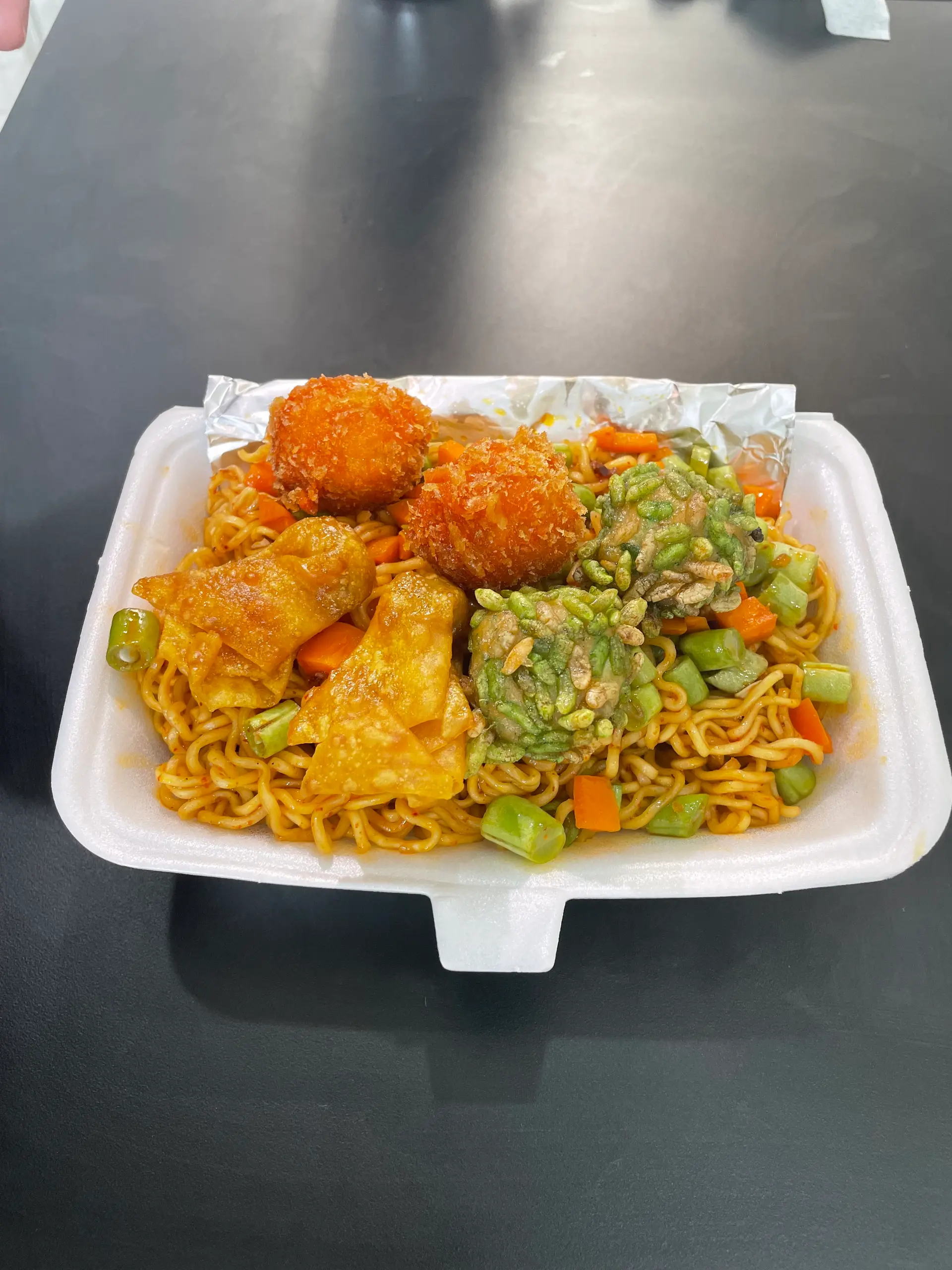 Hình ảnh Combo mì trộn giao thông x2 mì - 1 nước ngọt
