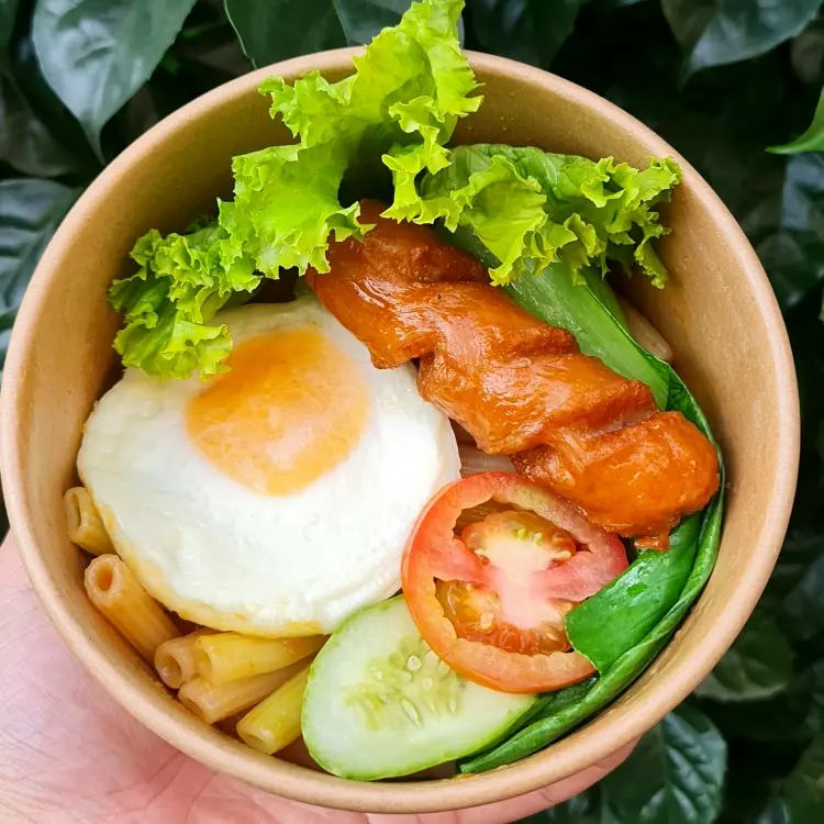 Hình ảnh Mì Trộn Xúc Xích Xông Khói