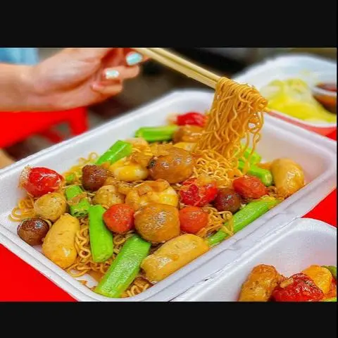 Hình ảnh Mì trộn thập cẩm