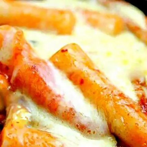 Hình ảnh Bánh gạo phô mai chảy