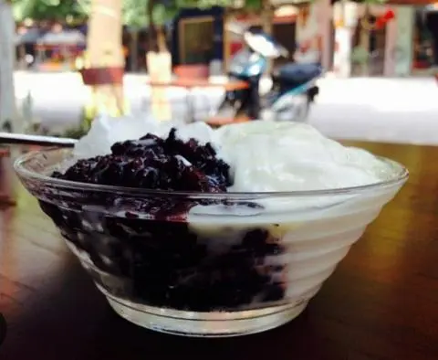 Hình ảnh Sữa chua nếp cẩm