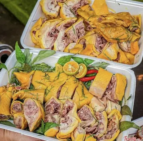 Hình ảnh GÀ Ủ MUỐI HOA TIÊU - NỬA CON KHÔNG ĐẦU ( ĂN LẠNH CHẶT SẲN )