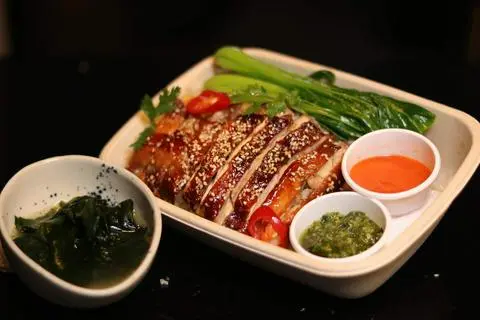 Hình ảnh Cơm chiên Gà Quay Mè Trứng Opla