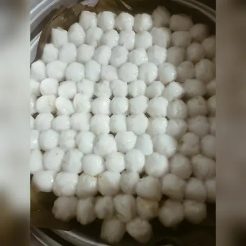 Hình ảnh bánh dầy kẹp bánh tráng 