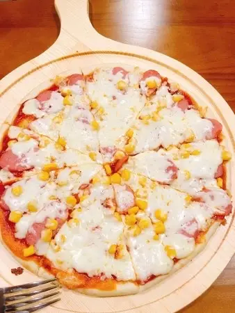Hình ảnh Pizza bắp phô mai