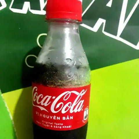 Hình ảnh Coca Cola chai 300ml ướp lạnh