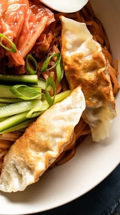 Hình ảnh Mì trộn mandu