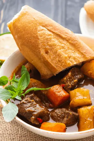 Hình ảnh Bánh Mì Bò Kho Nhỏ