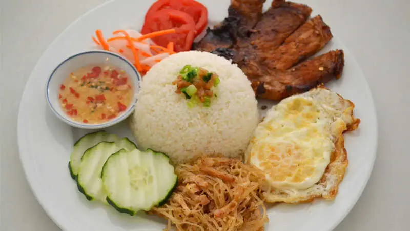 Hình ảnh cơm sườn bì chả trứng 