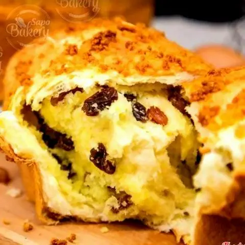 Hình ảnh Bánh mỳ hoa cúc dừa nho