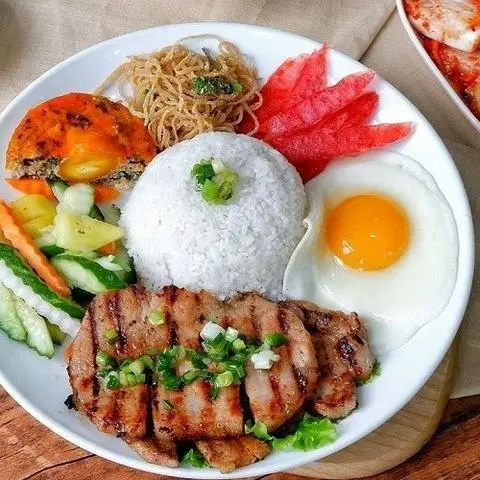 Hình ảnh Cơm Tấm Ba Rọi + Trứng