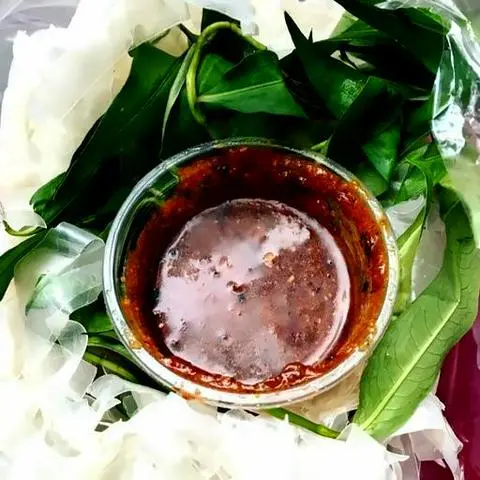 Hình ảnh Bánh tráng dẻo chấm tắc đường