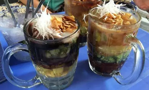 Hình ảnh Chè thập cẩm  đặc biệt 