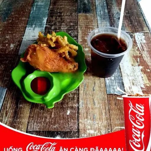 Hình ảnh Combo Đùi Gà Chiên - Khoai Tây Lắc - Đồ Uống