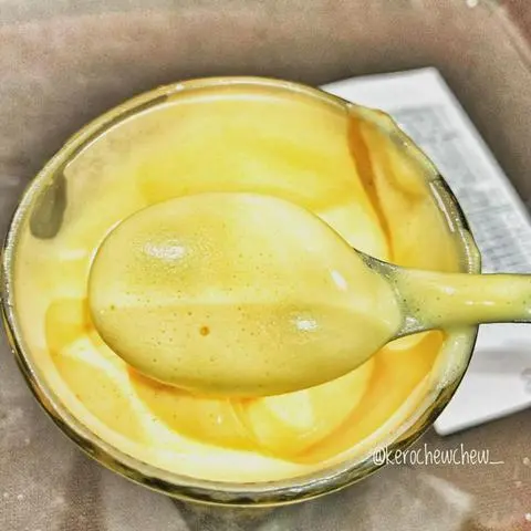 Hình ảnh Kem Trứng Thêm 