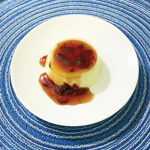 Hình ảnh Panna Cotta xốt Cherry