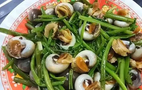 Hình ảnh Ốc Mỡ Xào Rau Muống