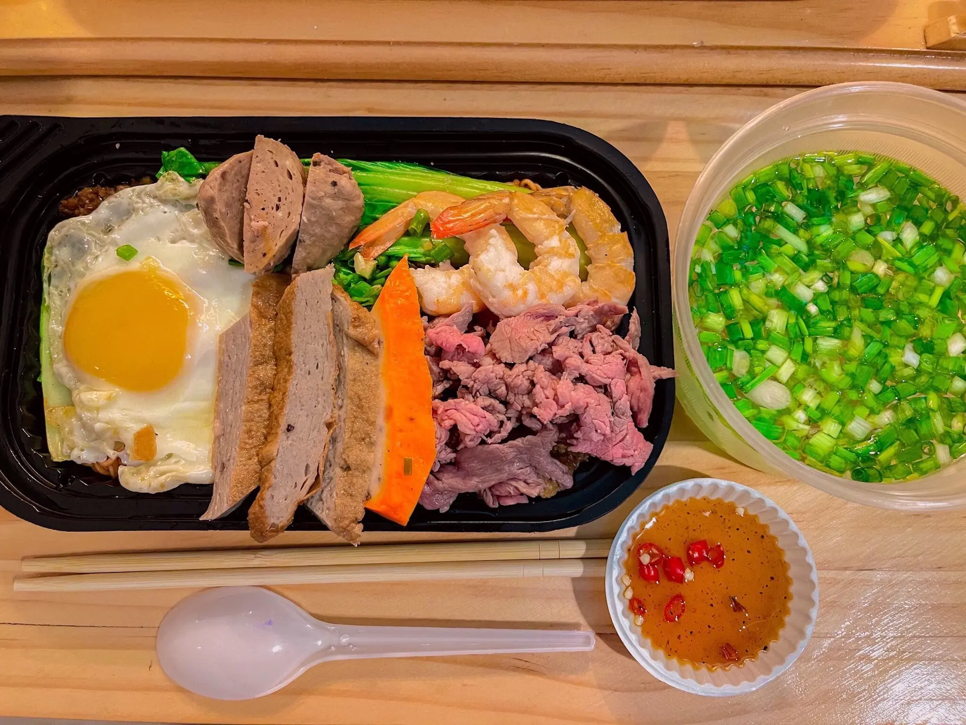 Hình ảnh COMBO MÌ TRỘN ĐẶC BIỆT + TÓP MỠ + PEPSI