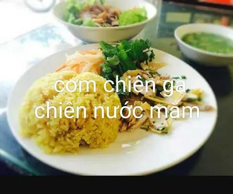 Hình ảnh cơm chiên gà chiên nước mắm 