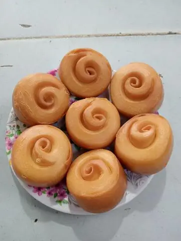 Hình ảnh bánh bao ăn kèm gà nướng 7 cái 35k