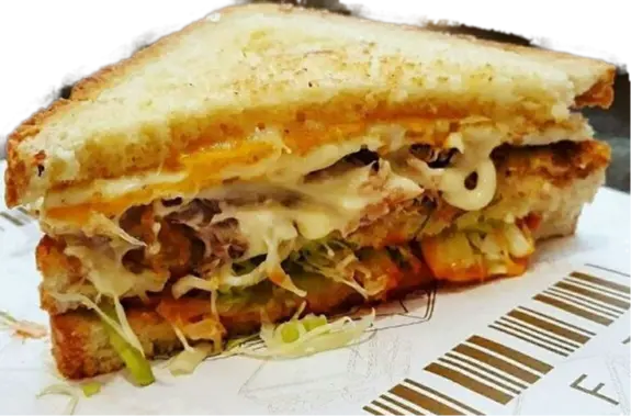 Hình ảnh Combo Sanwich gà phô mai + coca 500ml