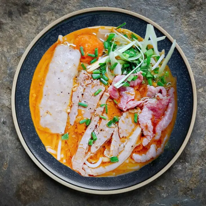 Hình ảnh Bún Bò Tái Nạm Chả