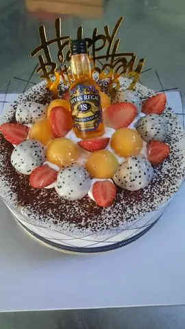 Hình ảnh Bánh kem sữa tươi 30 cm