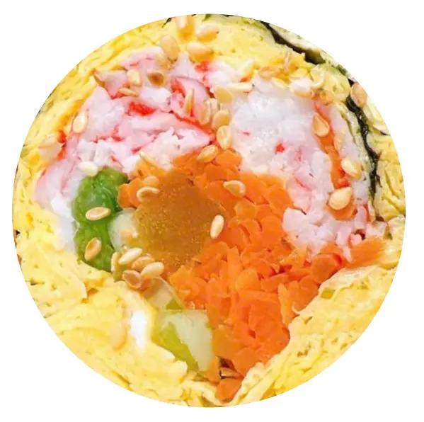 Hình ảnh Kimbap trứng thanh cua - 게맛살 계란 김밥 
