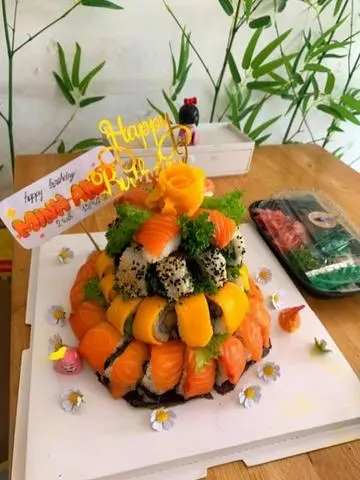 Hình ảnh bánh sinh nhật sashimi ( đặt trước)