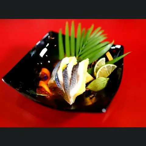 Hình ảnh Nishin Sashimi (cá trích ép trứng)