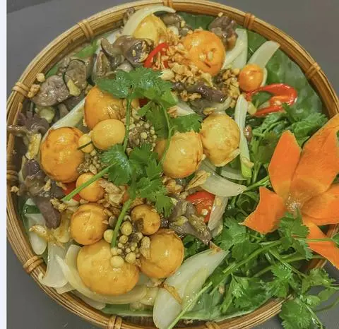 Hình ảnh Trứng non mề gà cháy tỏi